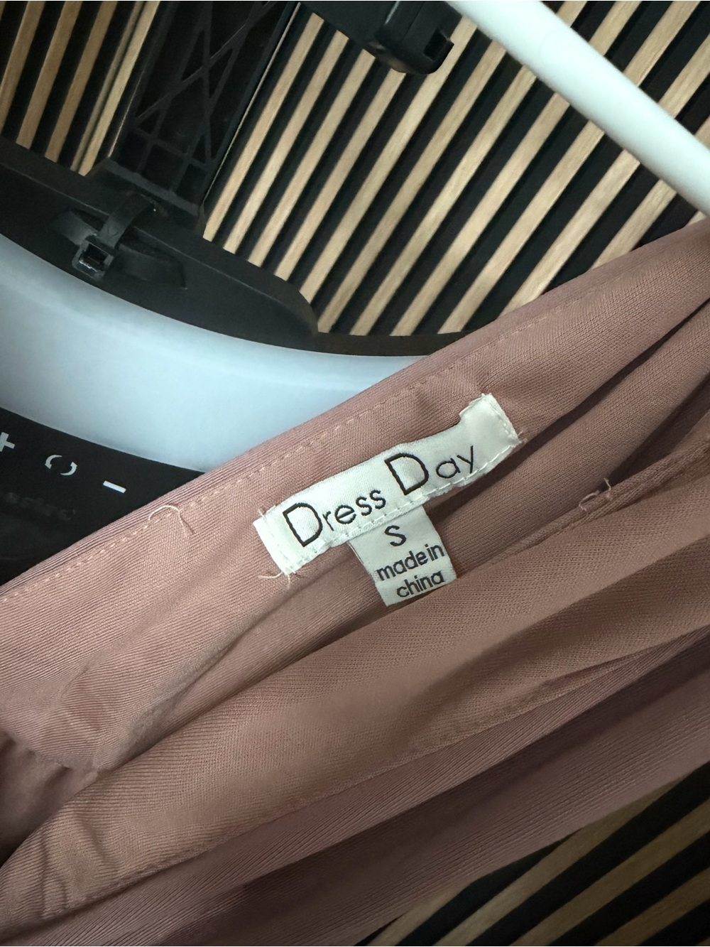 Dress Day Dusty Rose Plunging V-Neck Maxi Dress Size Small - Picture 4 of 5